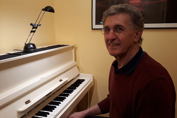 Dynamic Content Image